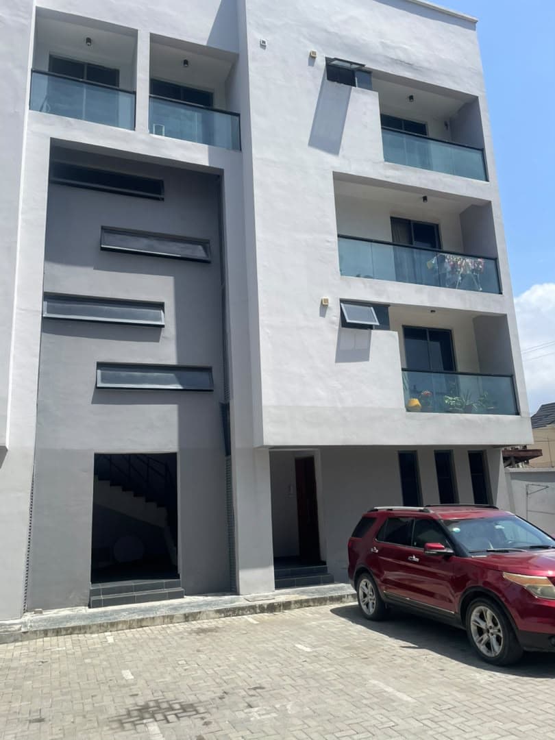 Luxury 4-Bedroom Maisonette with BQ